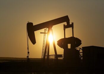 Oil Prices to Stabilise at USD55.0 in 2015-16