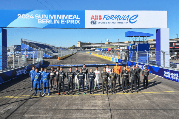 Shwartzman Dominates Berlin Rookie Test