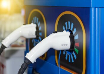 China Now Operates the World’s Largest EV Charging Network
