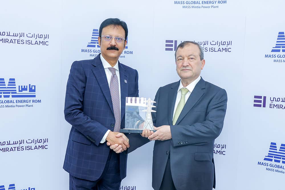 Mohammad Kamran Wajid, Deputy Chief Executive Officer of Emirates Islamic and Ahmed Ismael Saleh, Chairman of Mass Group Holding