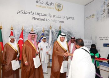 Minister of Transport and Logistics Services and Saudia Group Director General welcome first arriving pilgrims in Jeddah