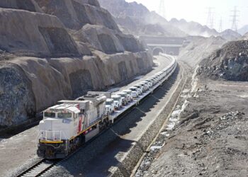 Al Masaood Automobiles and Etihad Rail Complete First Automotive Dealership Rail Shipment in the UAE