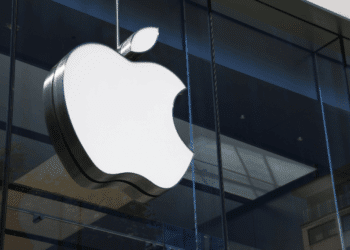 Apple’s Sales Forecast Comes in Above Expectations