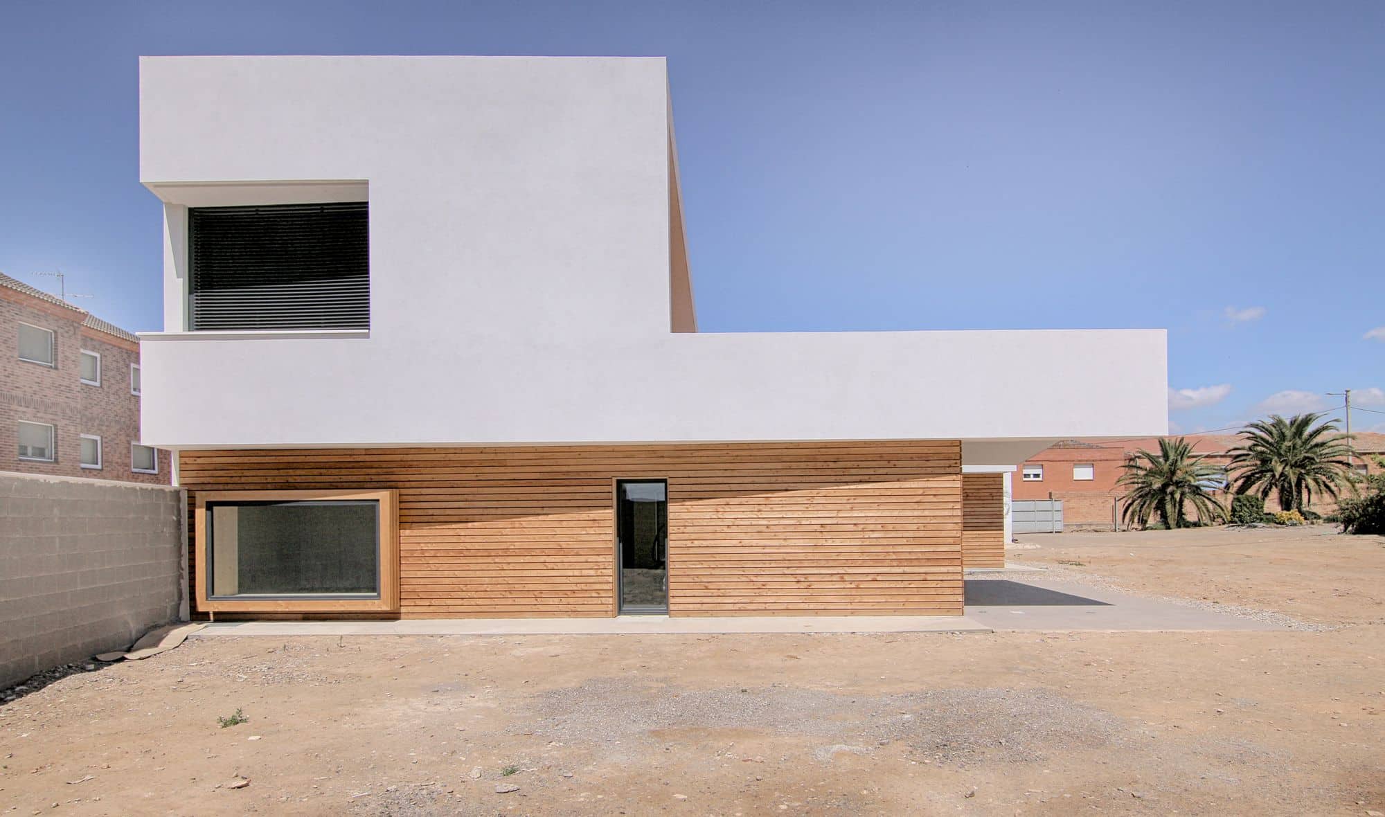 How is Right-Sizing Architecture Changing the Luxury Home Market?