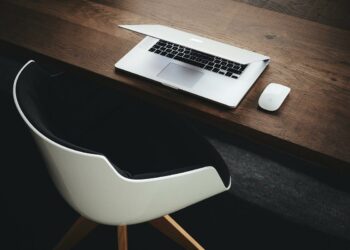 Digital Minimalism: Navigating the 2026 Attention Economy